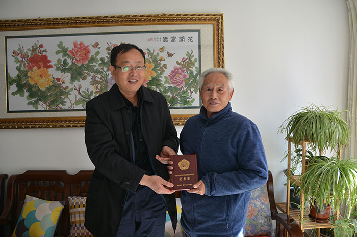 公司開(kāi)展紀(jì)念中國(guó)人民志愿軍抗美援朝 出國(guó)作戰(zhàn)70周年走訪慰問(wèn)活動(dòng)