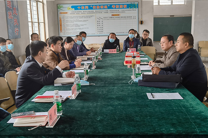 生物園區(qū)黨委書記、管委會主任金峰一行蒞臨公司宣講黨的二十大精神